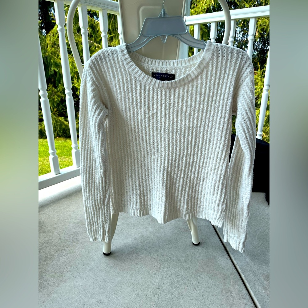 White knit sweater